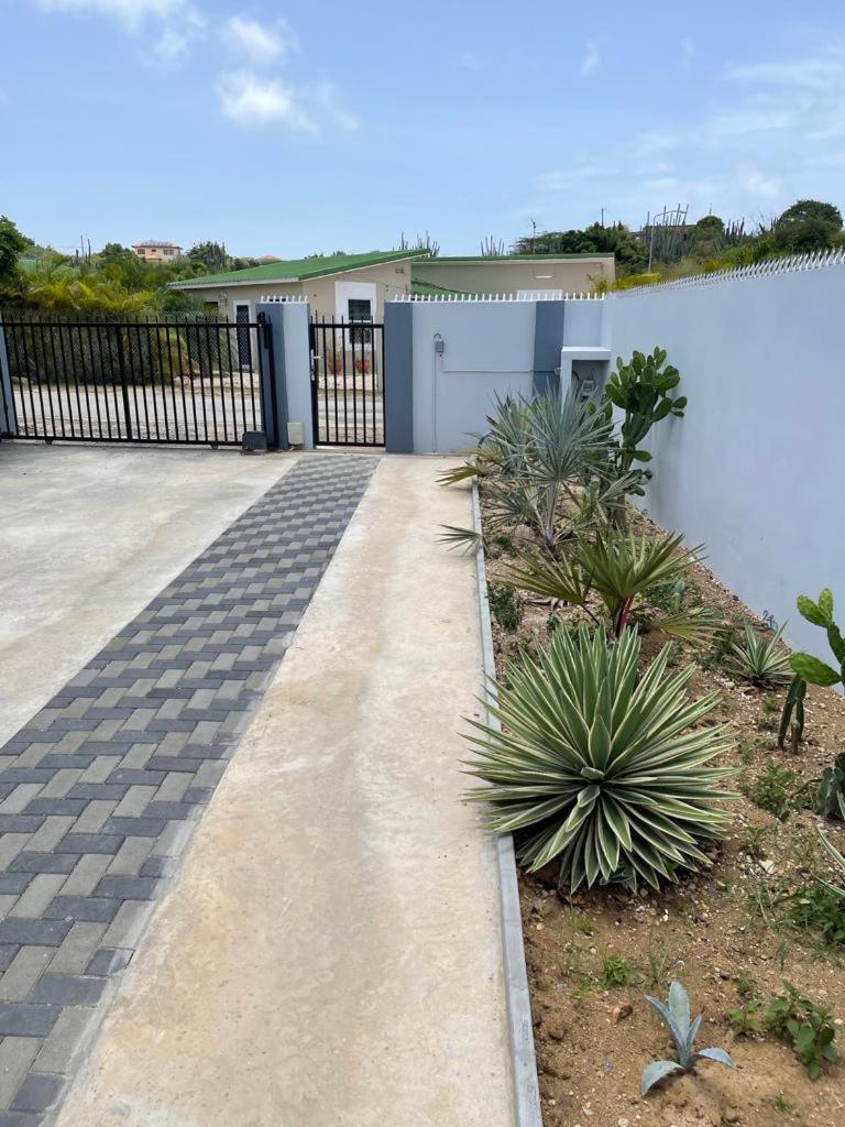 Villa Susanna 3 Bedroom 2 Bathroom House Sleeps 6Plus Willemstad Ngoại thất bức ảnh